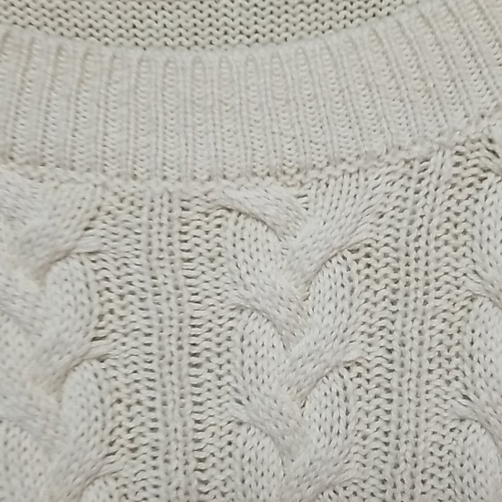 H&M Sweater - Picture 4 of 5